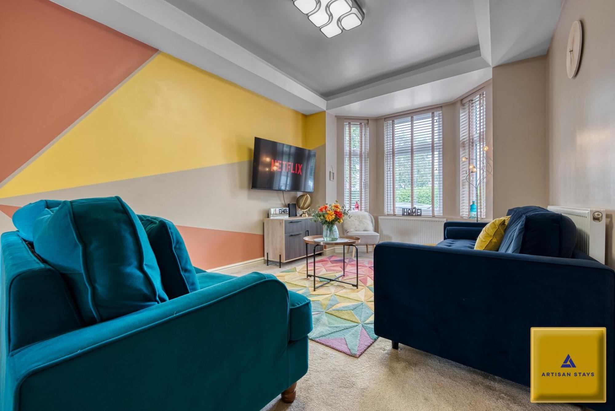 4 Bedroom, 6 Beds, 3 Bathrooms, Near Nec & Birmingham Airport, Business, Contractor And Family Friendly, Free Wi-Fi, Free Parking Coventry Dış mekan fotoğraf